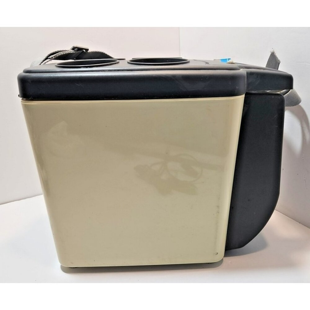 Vector 12-Volt DC Travel Cooler and Warmer VEC221 With Power Cord